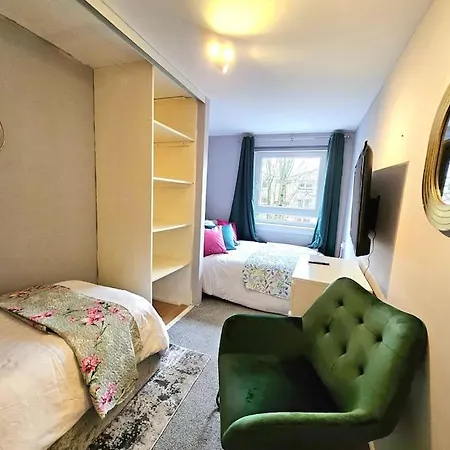Lovely 3 Bedroom Apartment By Sensational Stay Short Lets & Service Accommodation With 6 Beds Edinburgh Exterior photo