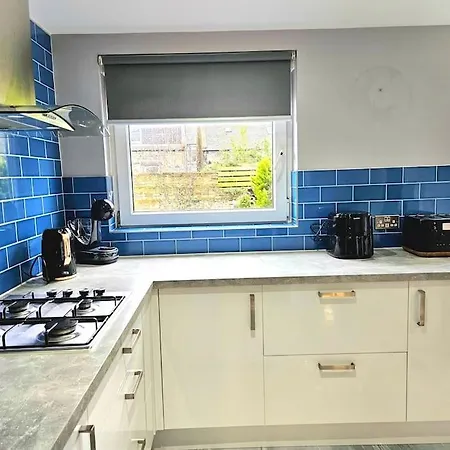 Lovely 3 Bedroom Apartment By Sensational Stay Short Lets & Service Accommodation With 6 Beds Edinburgh Exterior photo