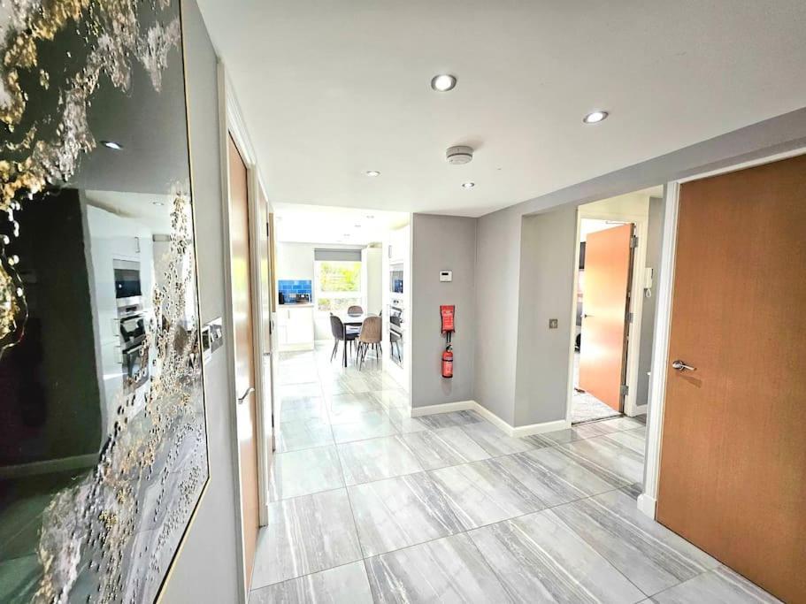 Apartment Lovely 3 Bedroom By Sensational Short Lets & Service With 6 Beds Edinburgh